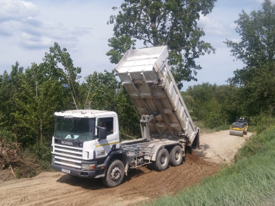 Nákladná autodoprava