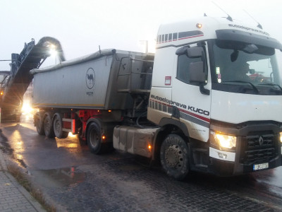 Nákladná autodoprava