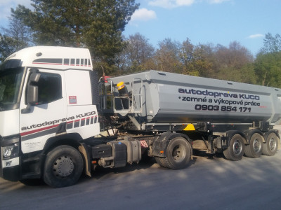 Nákladná autodoprava